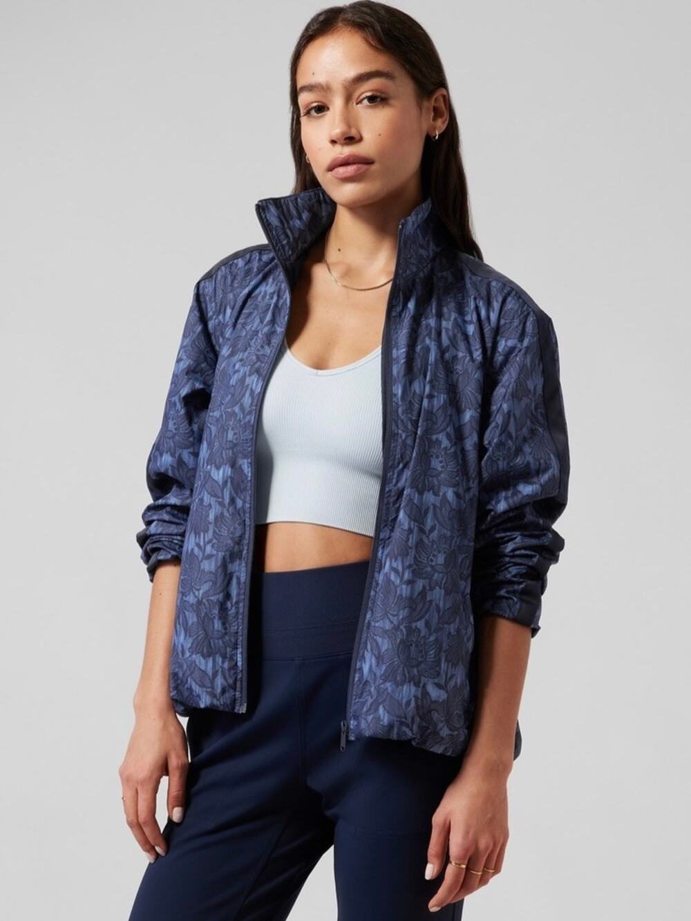 L Athleta Sightseer Lace Jacket in Ethereal Bloom Cottage Blue